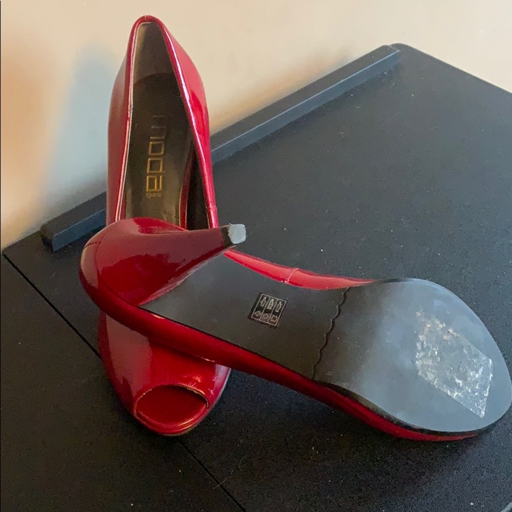 Size 7M 👠 - Picture 2 of 2